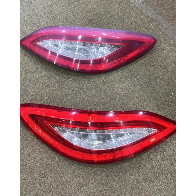 Mercedes-Benz CLS350 Rear Tail Light Assembly Left and Right Side (2012–2014) – Part A218 906 01 58 (Used)