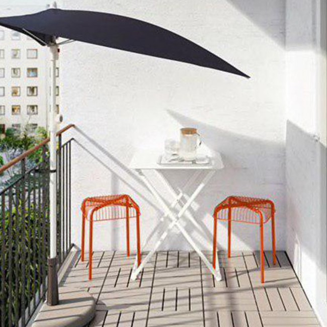 Metal Stack Stools Pack of 4 in Orange (UFE)