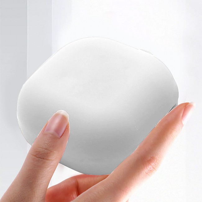 Protective Silicone Case with Carabiner for Galaxy Buds Live Buds 2 Buds Pro - White