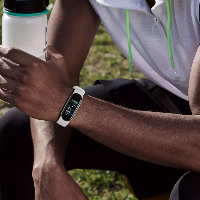 Xiaomi Mi Band 5 and Mi Band 6 Replacement Silicone Band - White
