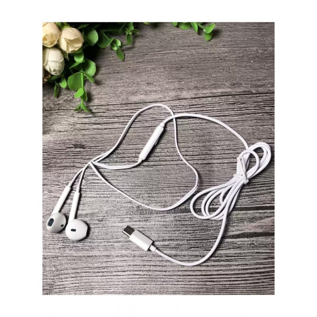 CATANES USB-C Earphones for Huawei mobiles with Built-in Microphone and Volume Control Type-C Plug Wired In-Ear Headphones